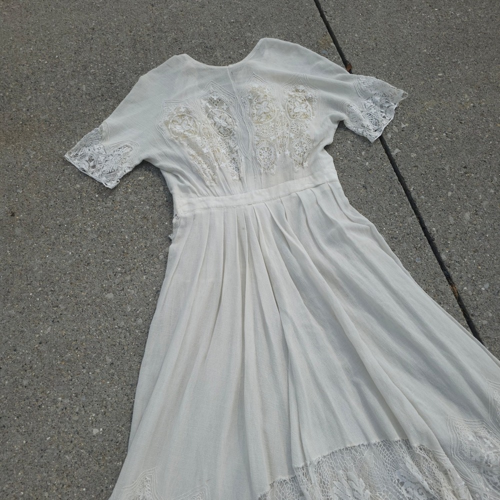 Antique 1900s Edwardian White Cotton Lawn Tea Dress Lace Gown Hi-Low Victorian - Picture 14 of 16